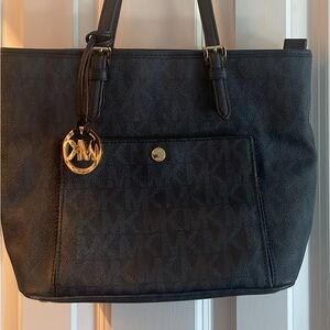 Michael kors tote